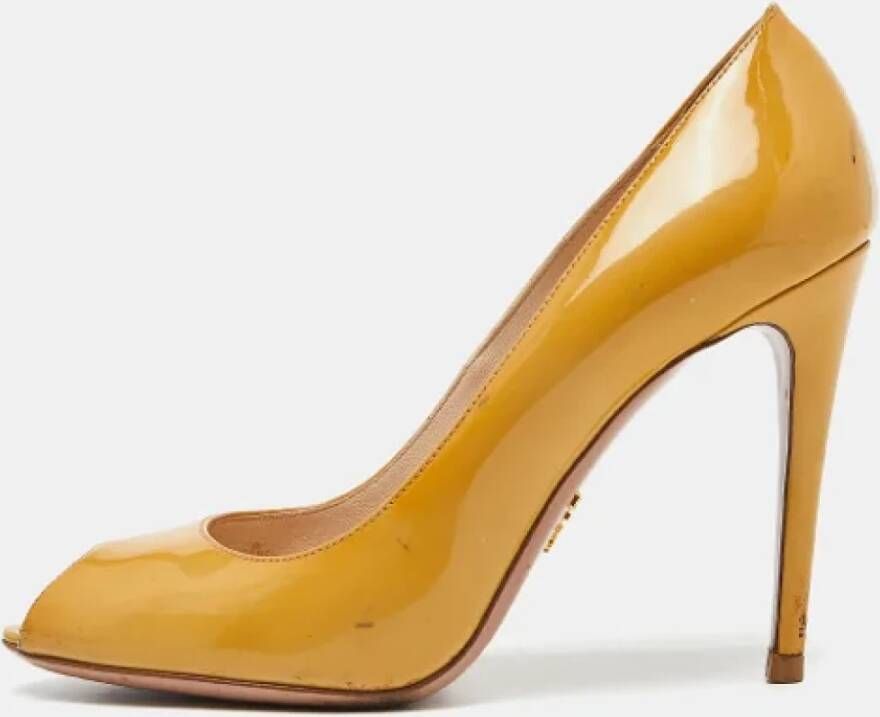 Prada Vintage Pre-owned Leather heels Yellow Dames