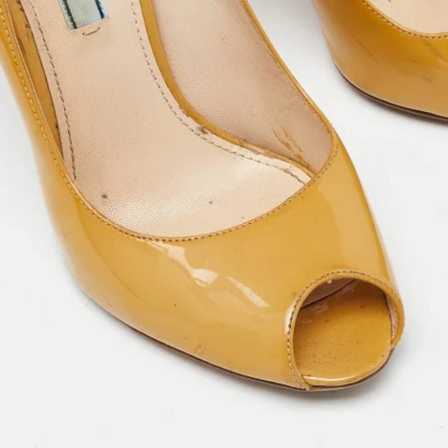 Prada Vintage Pre-owned Leather heels Yellow Dames