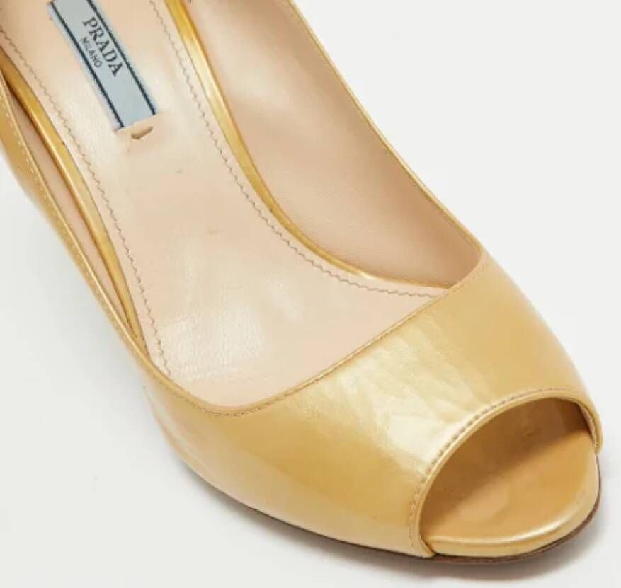 Prada Vintage Pre-owned Leather heels Yellow Dames