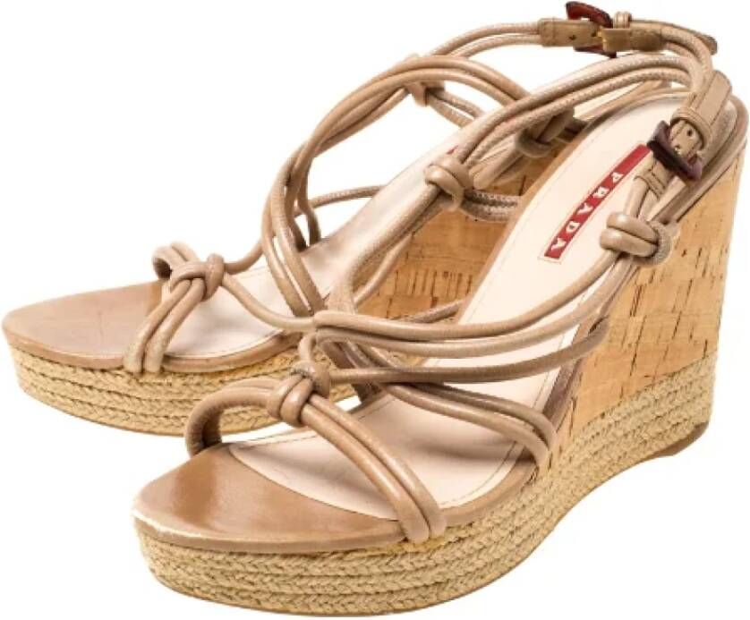 Prada Vintage Pre-owned Leather sandals Beige Dames