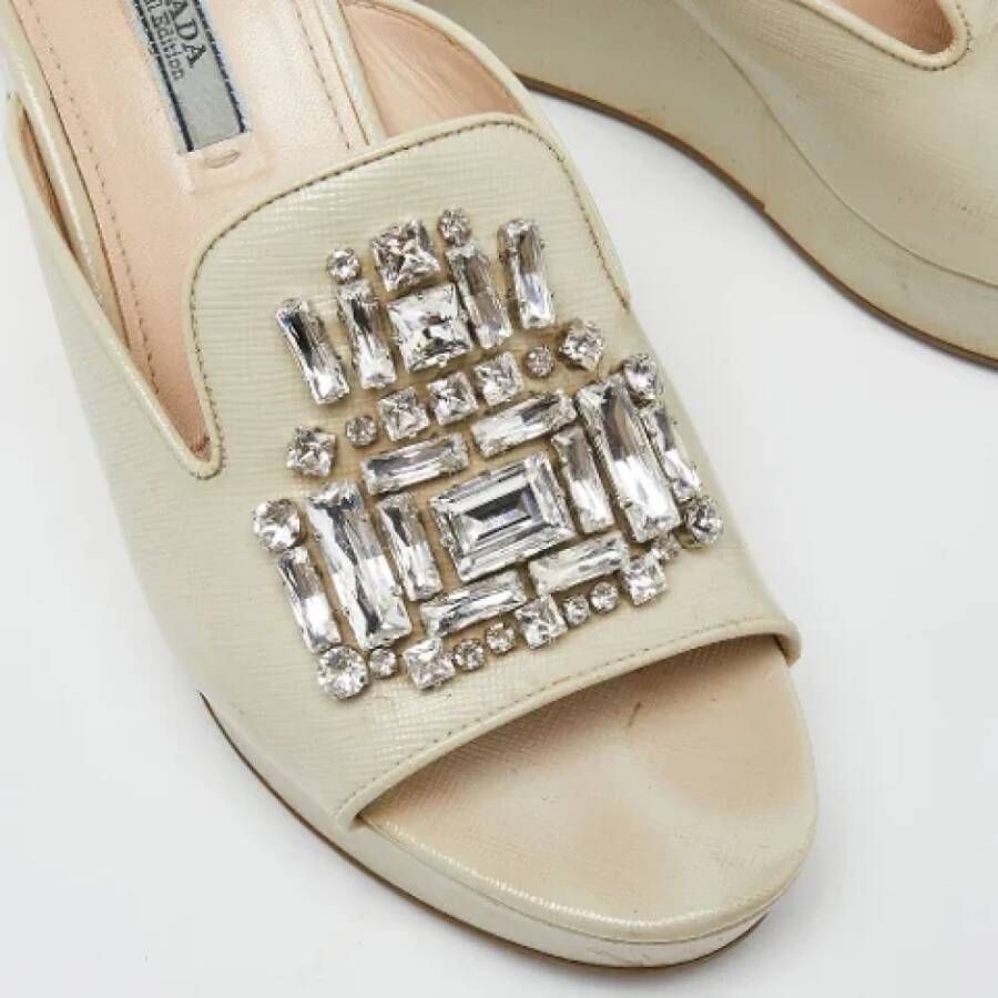 Prada Vintage Pre-owned Leather sandals Beige Dames