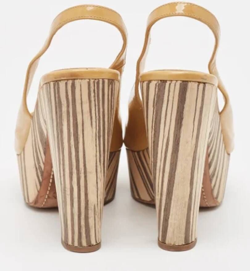 Prada Vintage Pre-owned Leather sandals Beige Dames