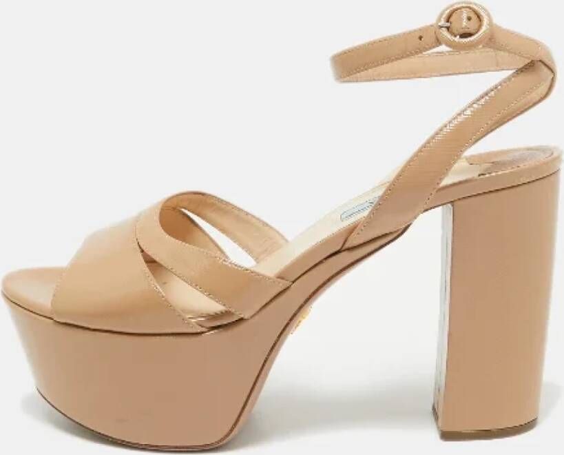 Prada Vintage Pre-owned Leather sandals Beige Dames
