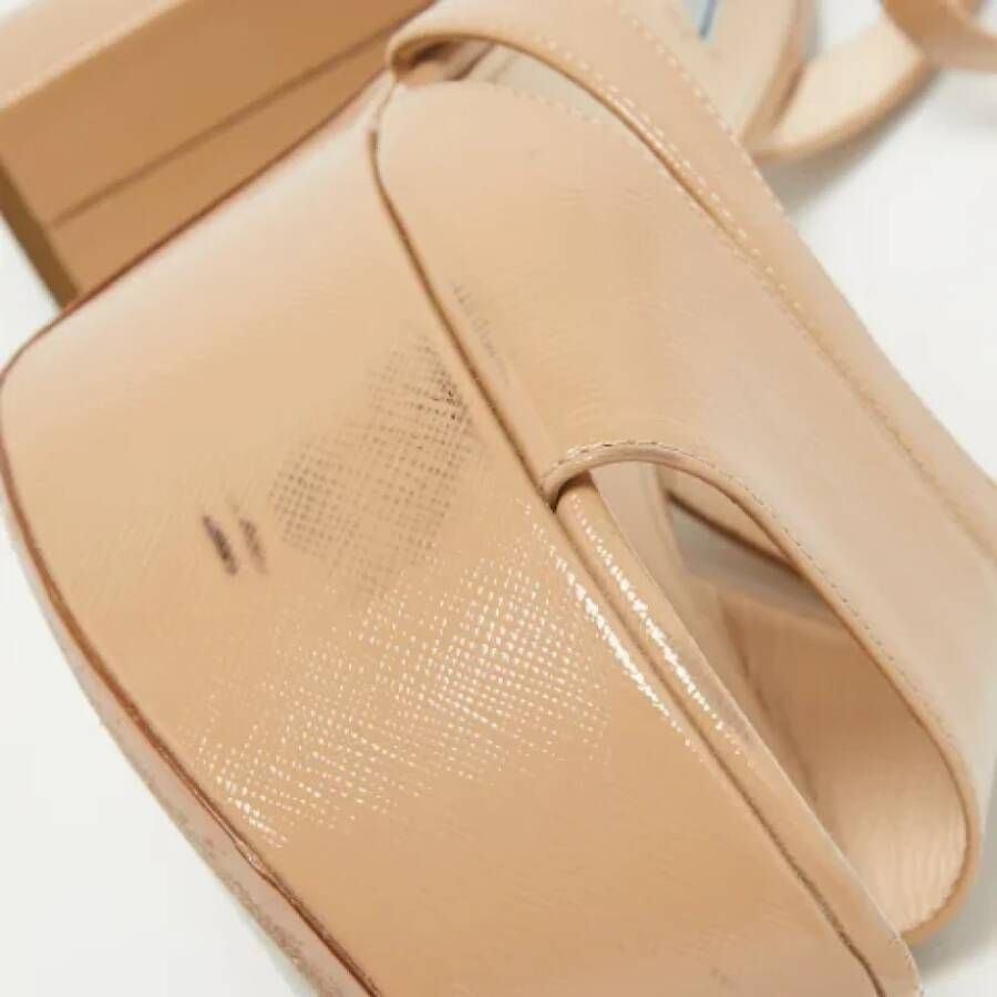 Prada Vintage Pre-owned Leather sandals Beige Dames