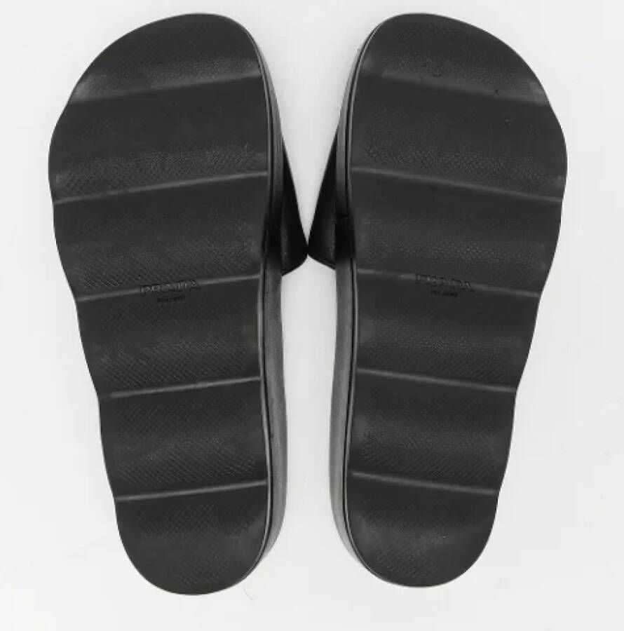 Prada Vintage Pre-owned Leather sandals Black Dames