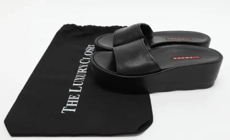 Prada Vintage Pre-owned Leather sandals Black Dames