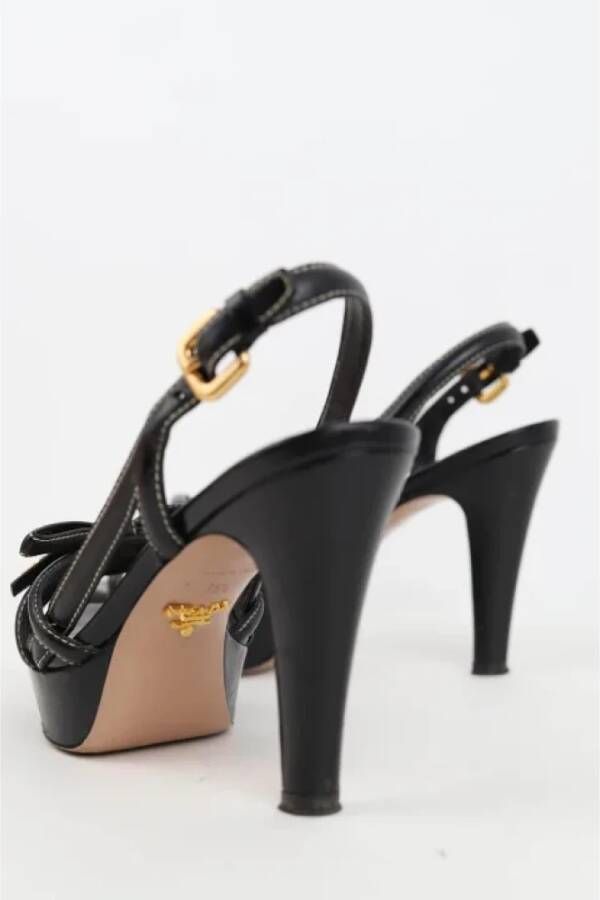 Prada Vintage Pre-owned Leather sandals Black Dames