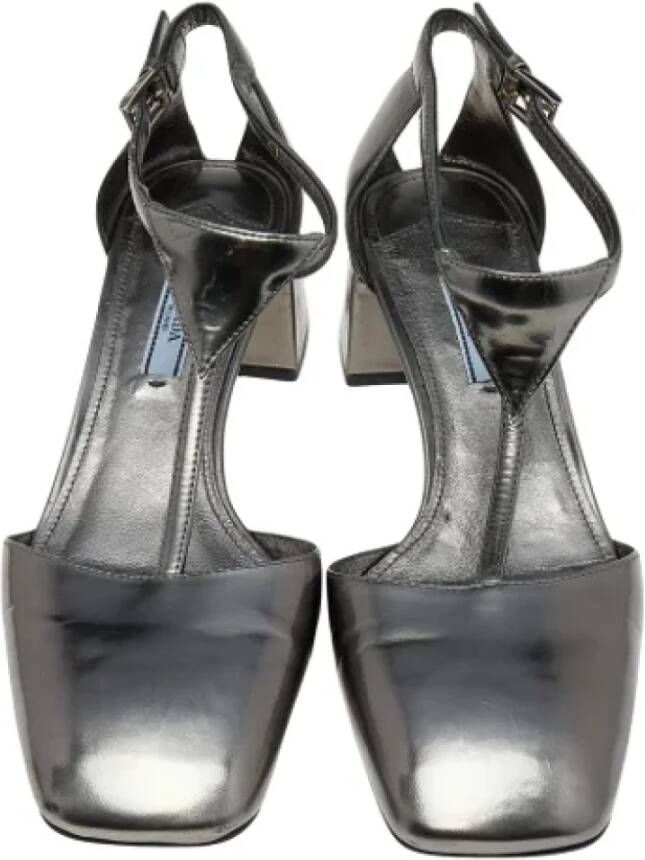 Prada Vintage Pre-owned Leather sandals Gray Dames