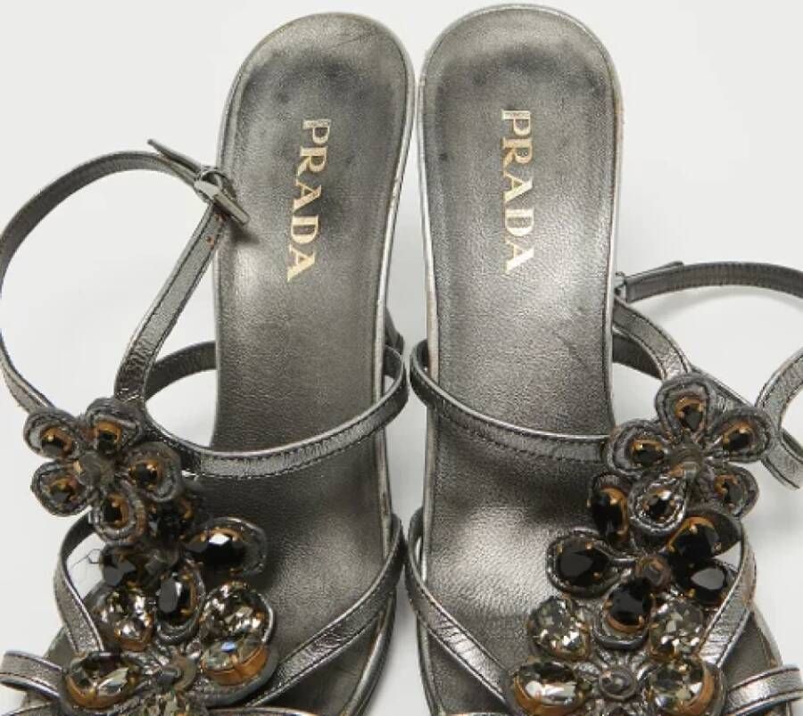Prada Vintage Pre-owned Leather sandals Gray Dames