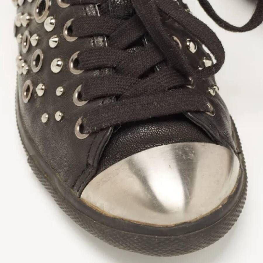 Prada Vintage Pre-owned Leather sneakers Black Dames