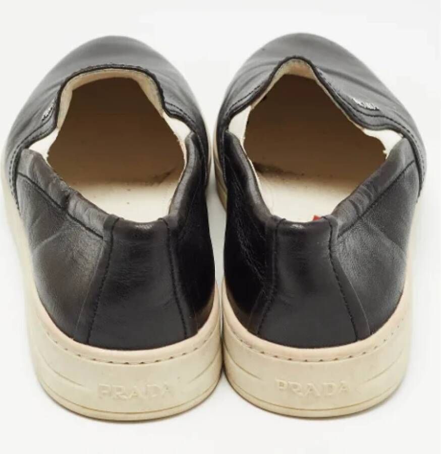 Prada Vintage Pre-owned Leather sneakers Black Dames