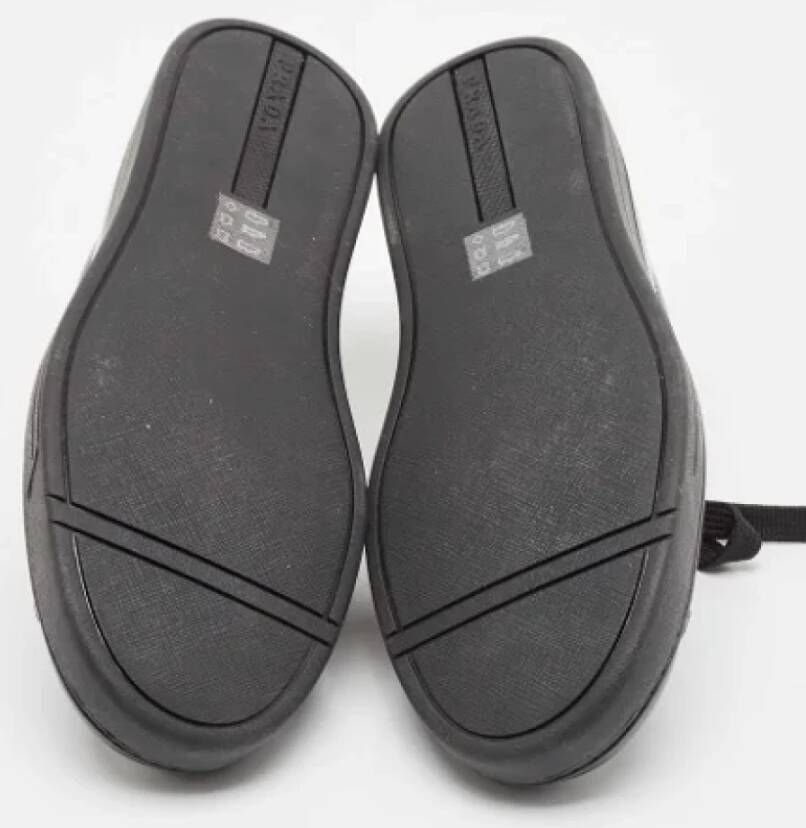 Prada Vintage Pre-owned Leather sneakers Black Heren
