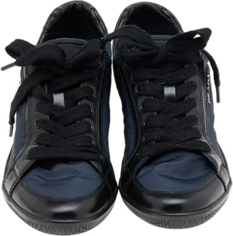 Prada Vintage Pre-owned Leather sneakers Blue Dames