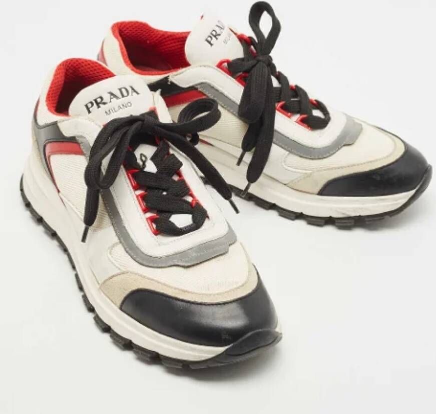 Prada Vintage Pre-owned Leather sneakers White Dames