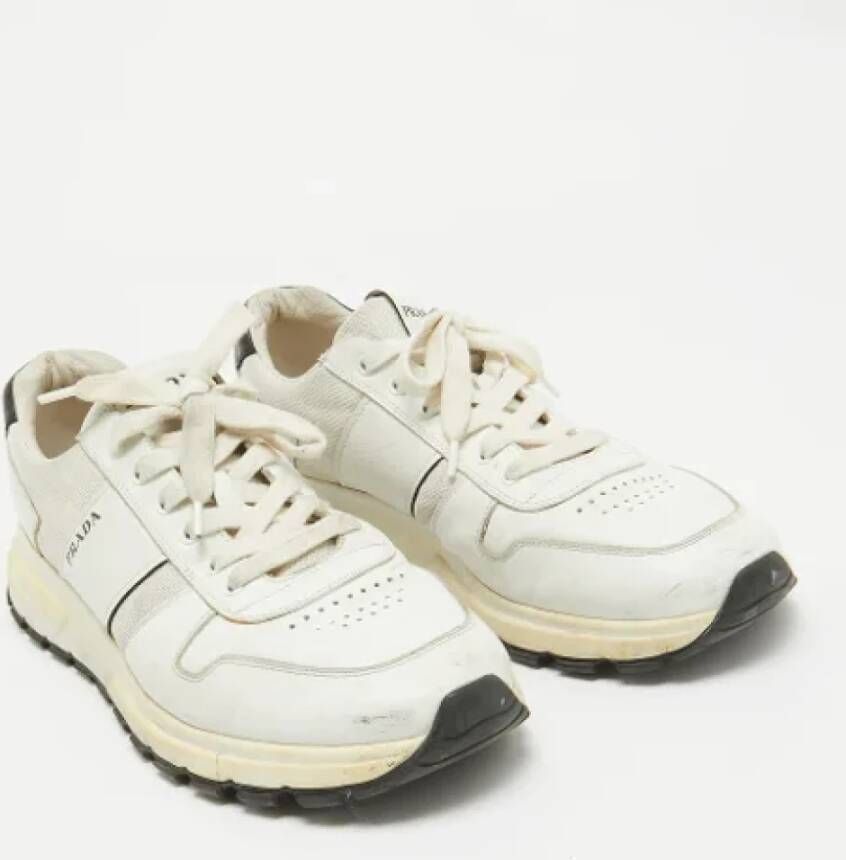 Prada Vintage Pre-owned Leather sneakers White Heren