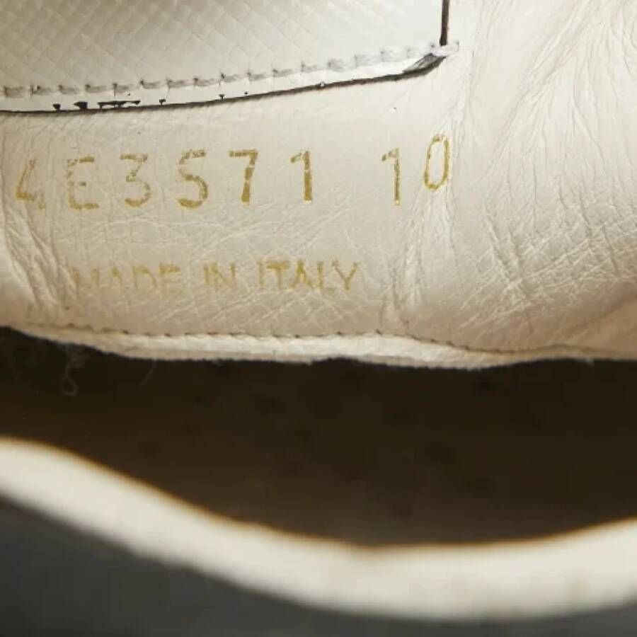 Prada Vintage Pre-owned Leather sneakers White Heren