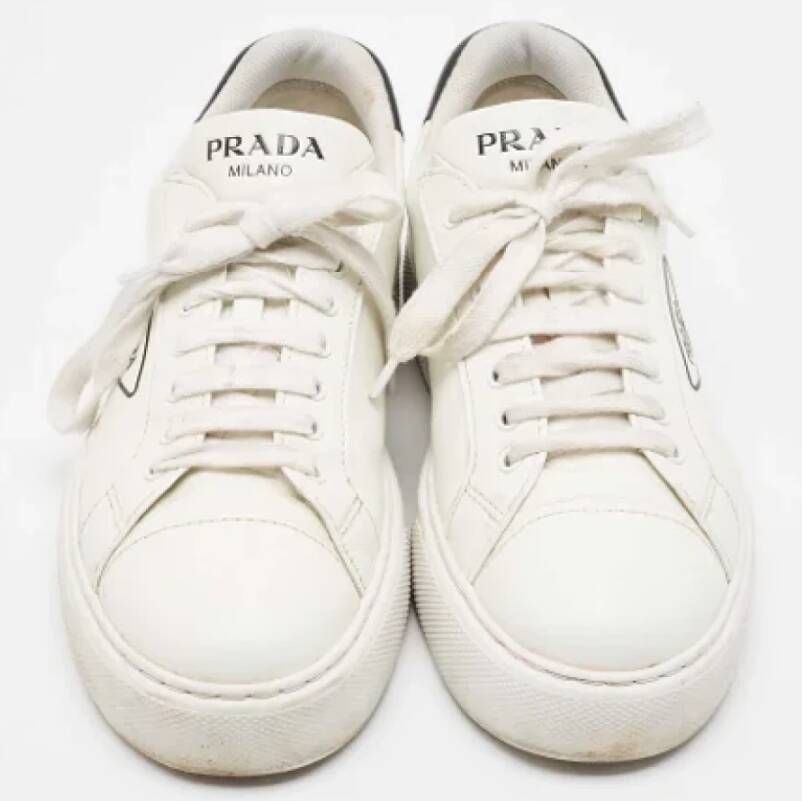 Prada Vintage Pre-owned Leather sneakers White Heren