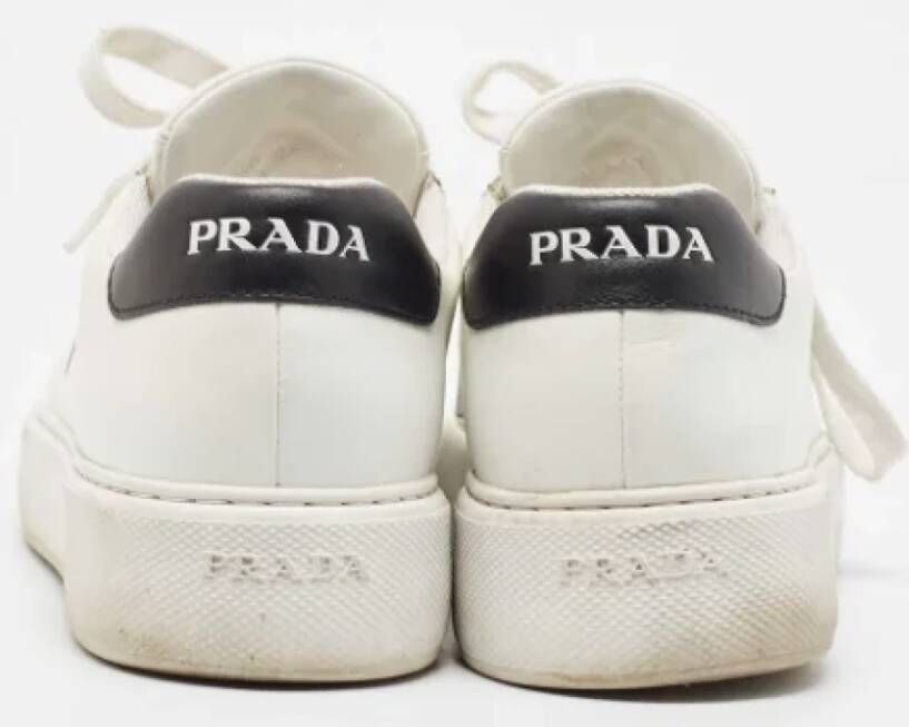 Prada Vintage Pre-owned Leather sneakers White Heren