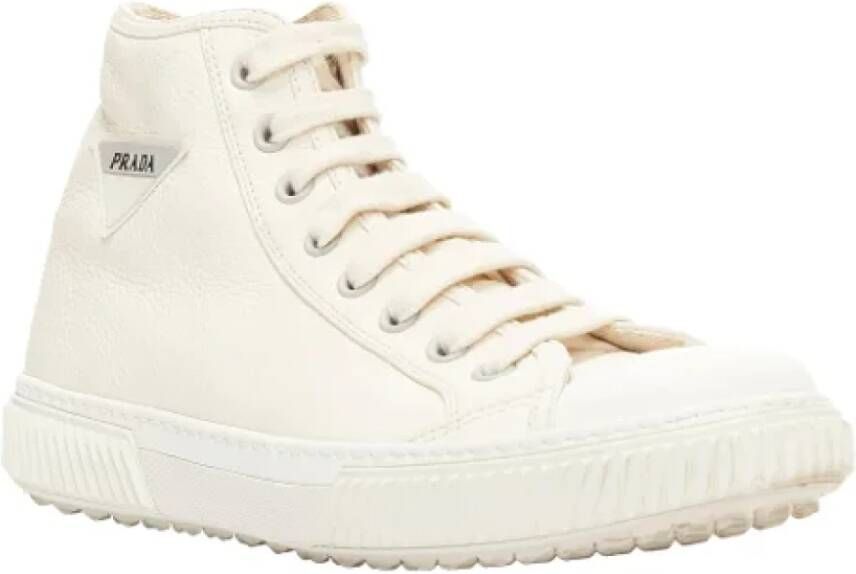 Prada Vintage Pre-owned Leather sneakers White Heren