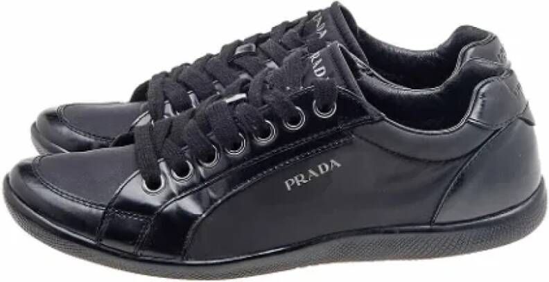 Prada Vintage Pre-owned Nylon sneakers Black Dames