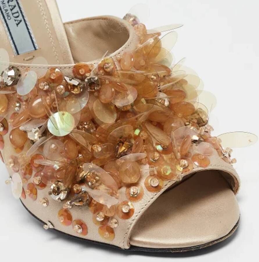 Prada Vintage Pre-owned Satin sandals Beige Dames