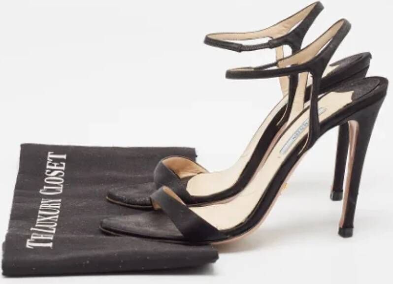 Prada Vintage Pre-owned Satin sandals Black Dames