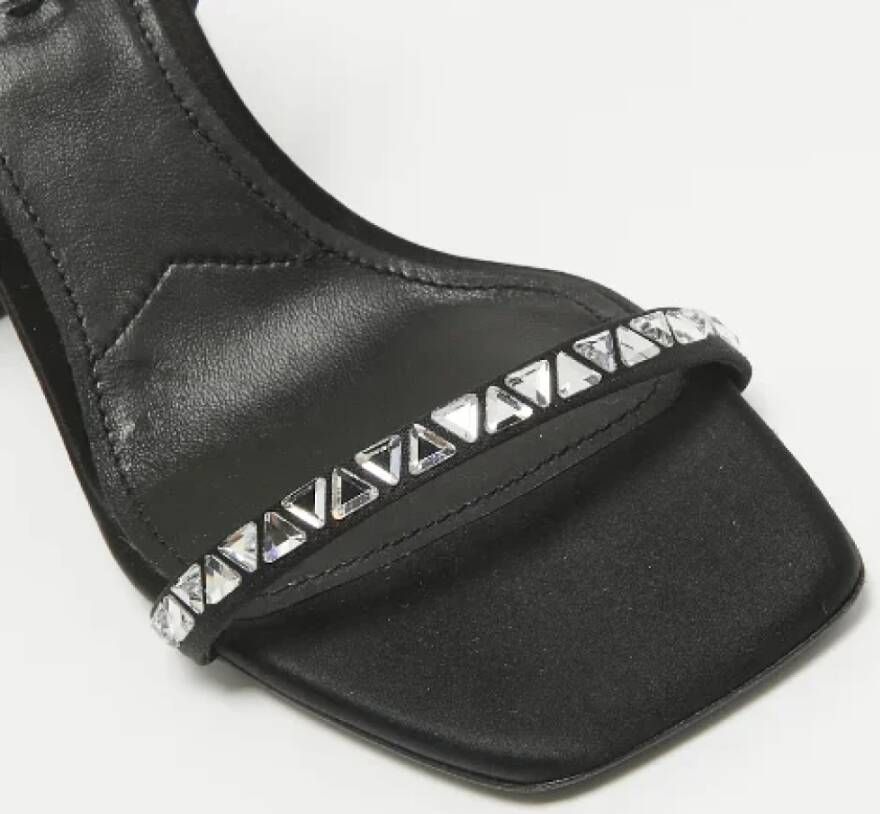 Prada Vintage Pre-owned Satin sandals Black Dames
