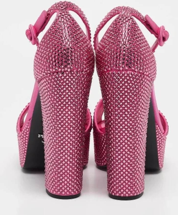 Prada Vintage Pre-owned Satin sandals Pink Dames