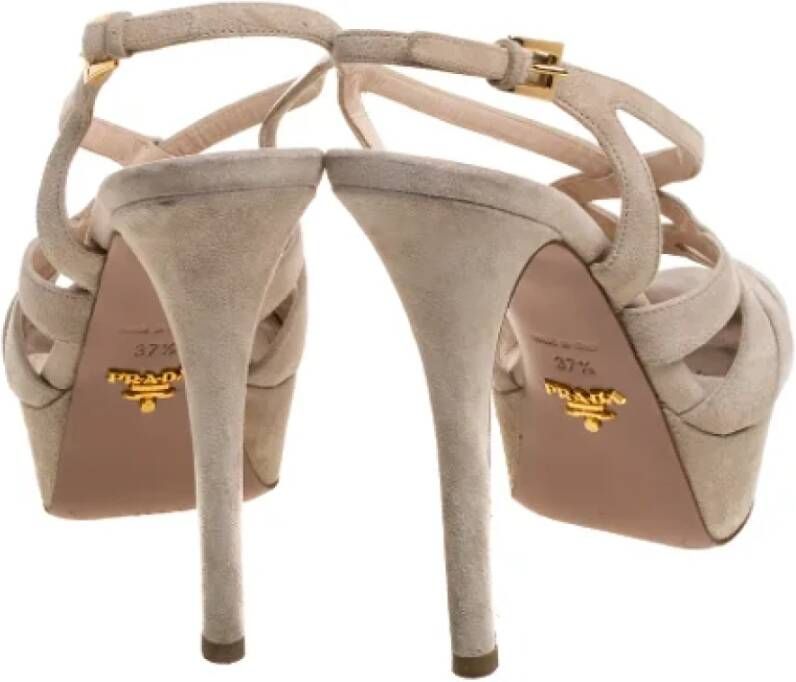 Prada Vintage Pre-owned Suede sandals Beige Dames