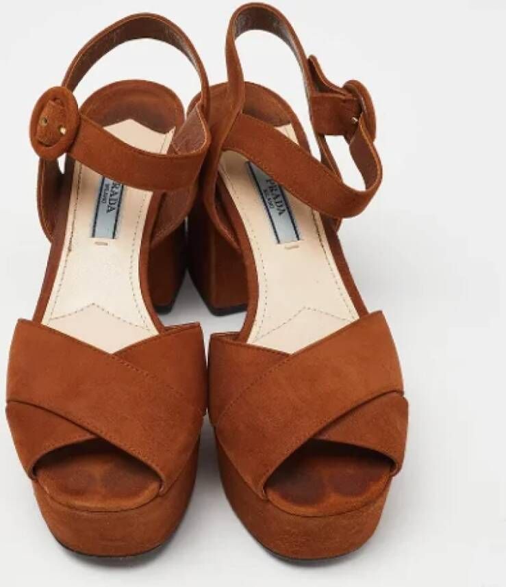Prada Vintage Pre-owned Suede sandals Brown Dames