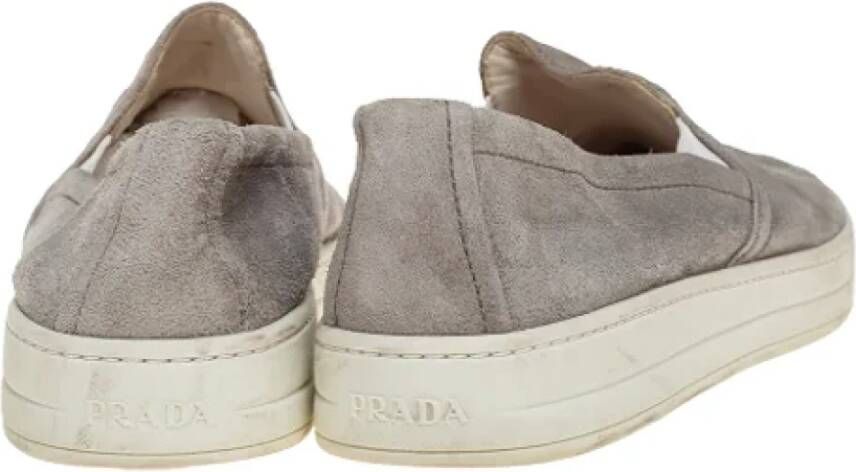 Prada Vintage Pre-owned Suede sneakers Gray Dames