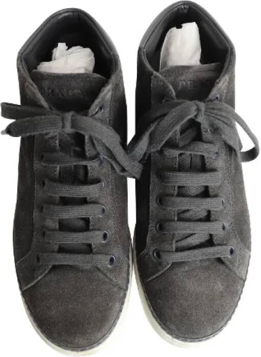 Prada Vintage Pre-owned Suede sneakers Gray Heren