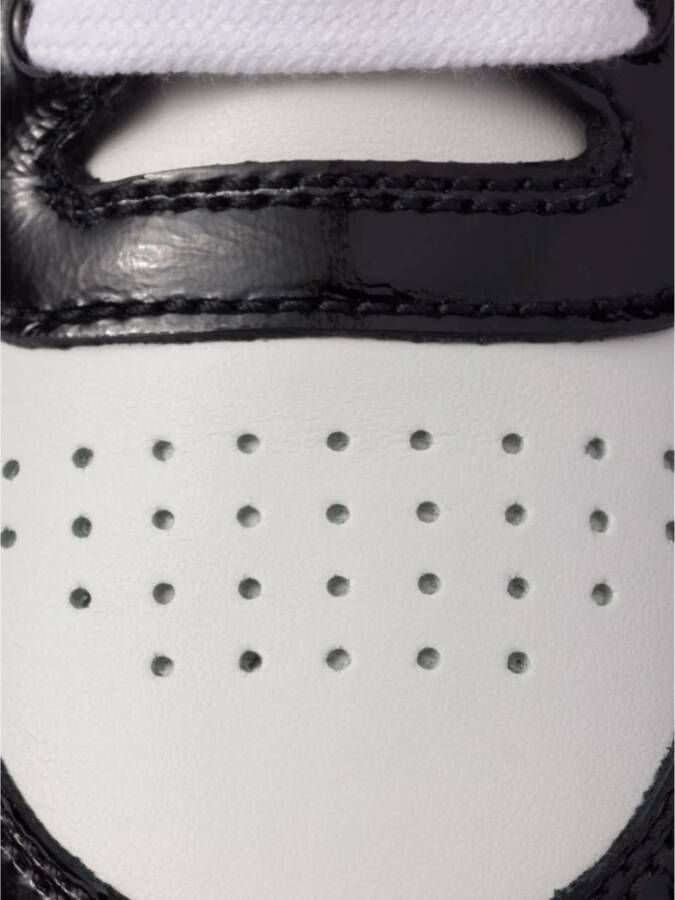 Prada Witte Leren Sneakers Veters Logo