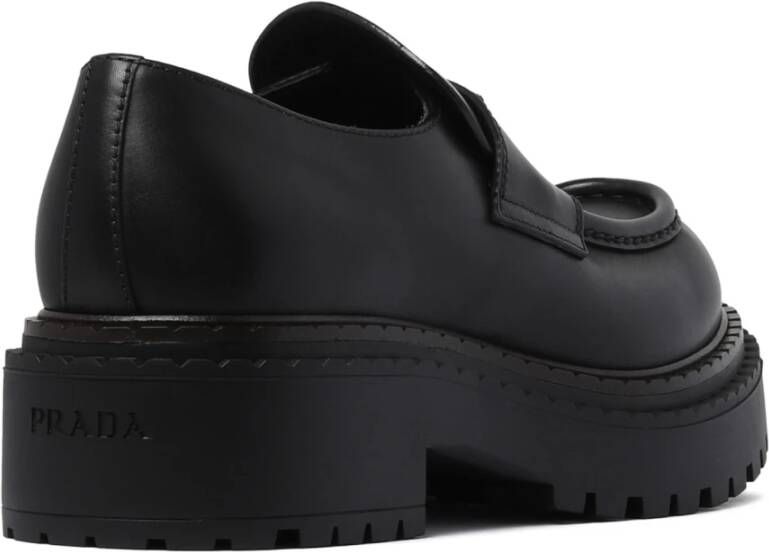 Prada Zwarte leren loafers Black Heren