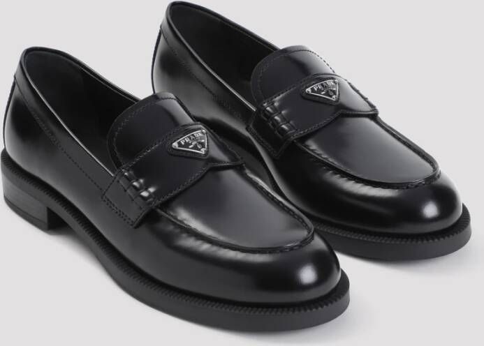 Prada Zwarte Loafer Schoenen Elegante Stijl