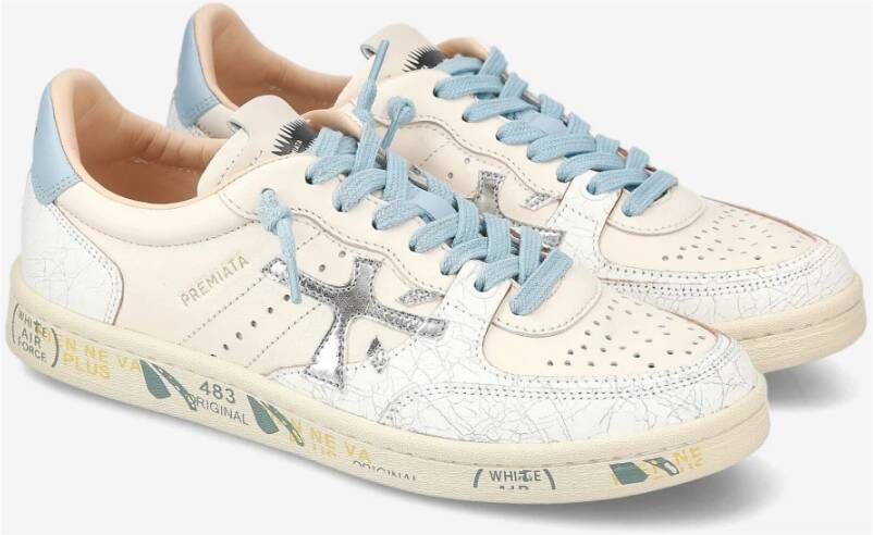 Premiata Gedurfde Leren en Suède Sneakers Beige Dames