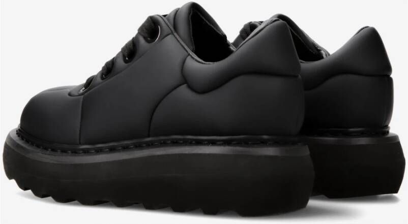 Premiata Cal M6610 veterschoenen van rubberized stof Black Dames
