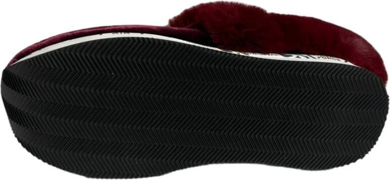 Premiata Velvet Bordeaux Sneaker met Bontinzetten Red Dames