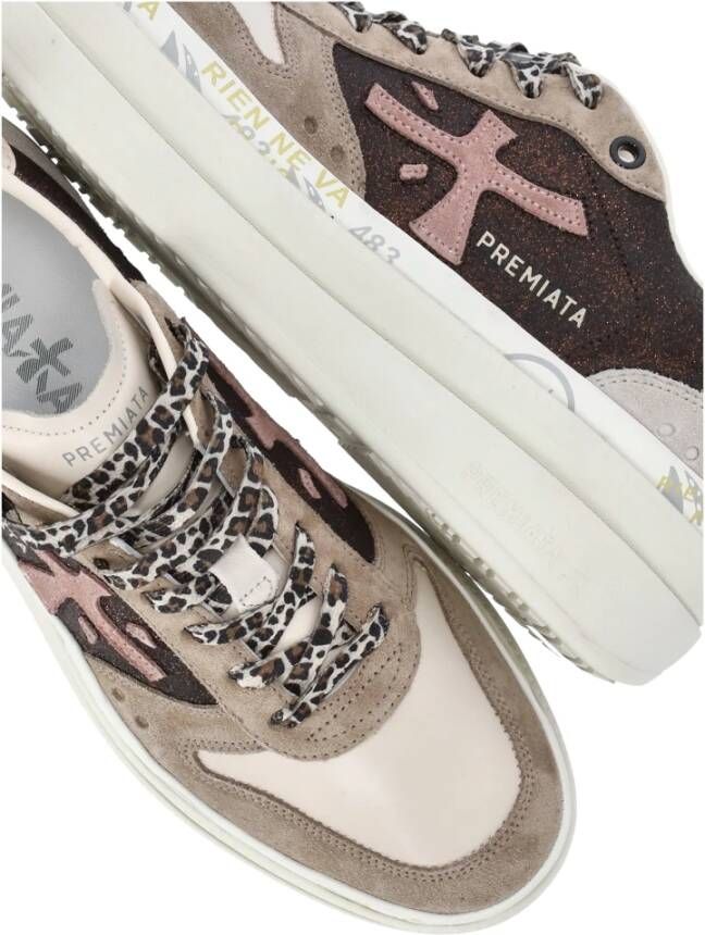 Premiata Bruine platte schoenen met leren bovenwerk Brown Dames