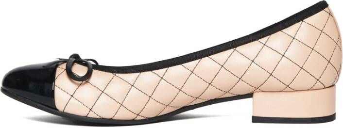 Pretty Ballerinas Nude en Zwarte Leren Ballerina`s