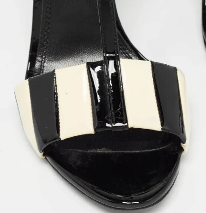 Ralph Lauren Pre-owned Leather sandals Black Dames