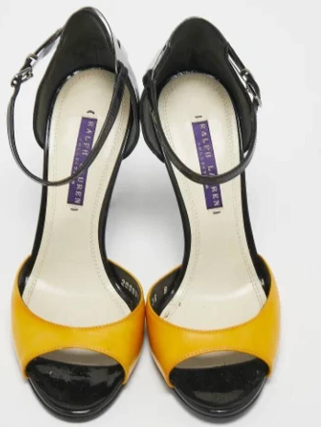 Ralph Lauren Pre-owned Leather sandals Yellow Dames