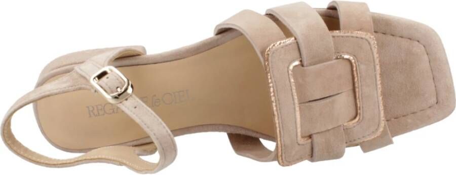 Regarde le Ciel Stijlvolle Platte Sandalen voor Vrouwen Beige Dames