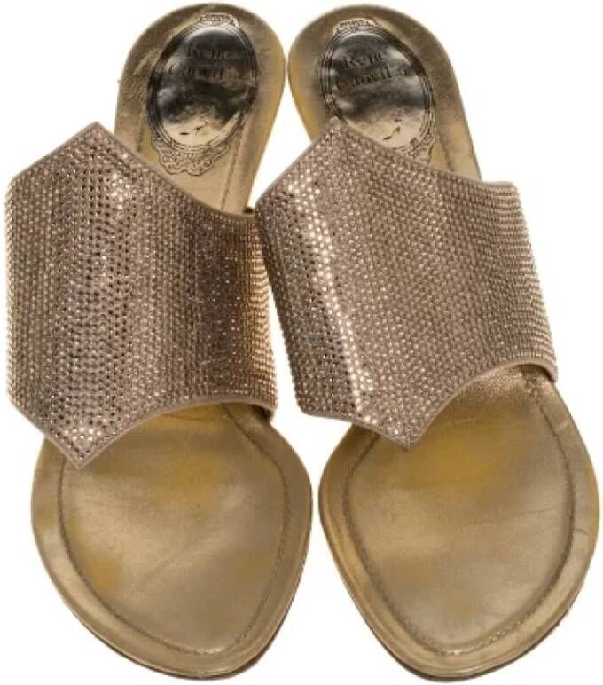 René Caovilla Pre-owned Satin sandals Yellow Dames