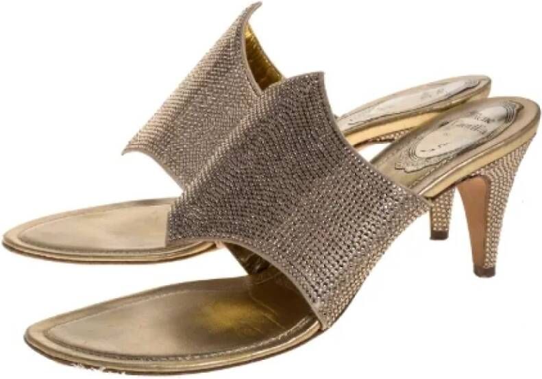 René Caovilla Pre-owned Satin sandals Yellow Dames