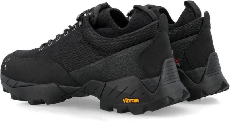 ROA Zwarte Sneakers met Geborduurd Logo