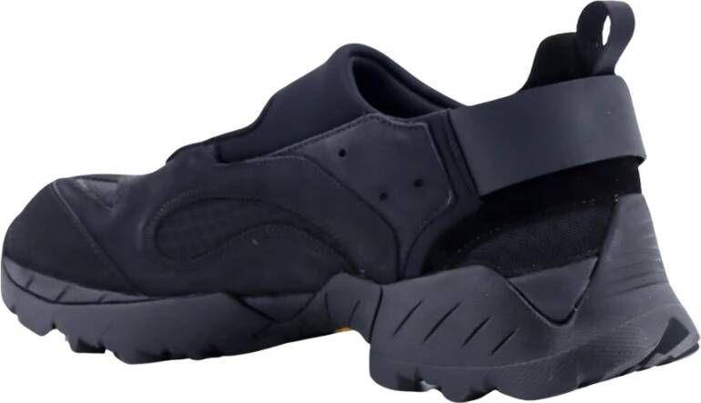 ROA Zwarte Sneakers met Uitgesneden Detail Black Heren