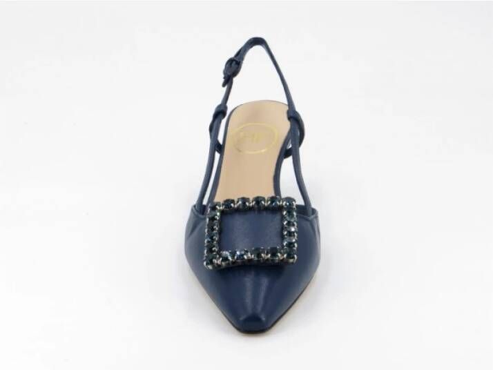 Roberto Festa Blauwe leren pumps met gespdetail