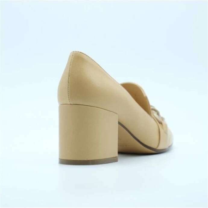 Roberto Festa Leren mocassin met metalen afwerking Beige Dames