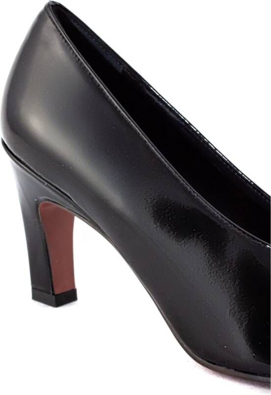 Roberto Festa Zwarte Lakleren Pumps met Puntige Neus